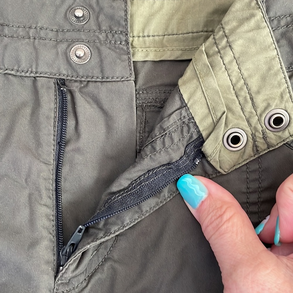REI Women’s Hunter Green Activewear Shorts - 14 - Picture 6 of 11
